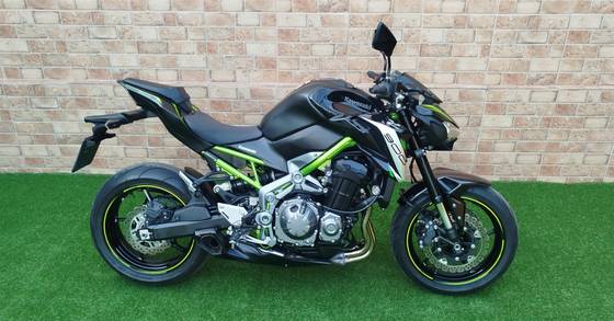 KAWASAKI Z900 KAWASAKI Z900
